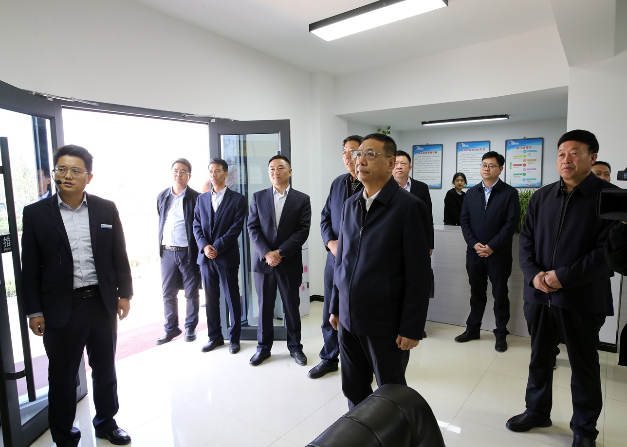 慶陽市政協(xié)領(lǐng)導蒞臨我公司指導調(diào)研工作